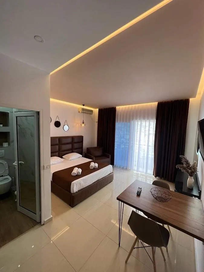 Apartments Sadiku With Sea View Sarandë