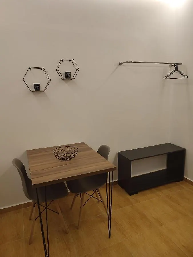 Apartments Sadiku With Sea View Sarandë