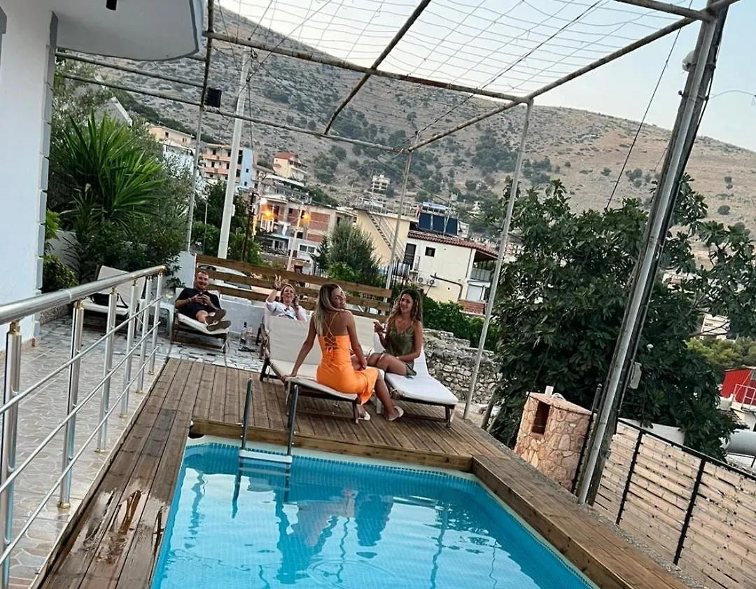 Apartments Sadiku With Sea View Sarandë