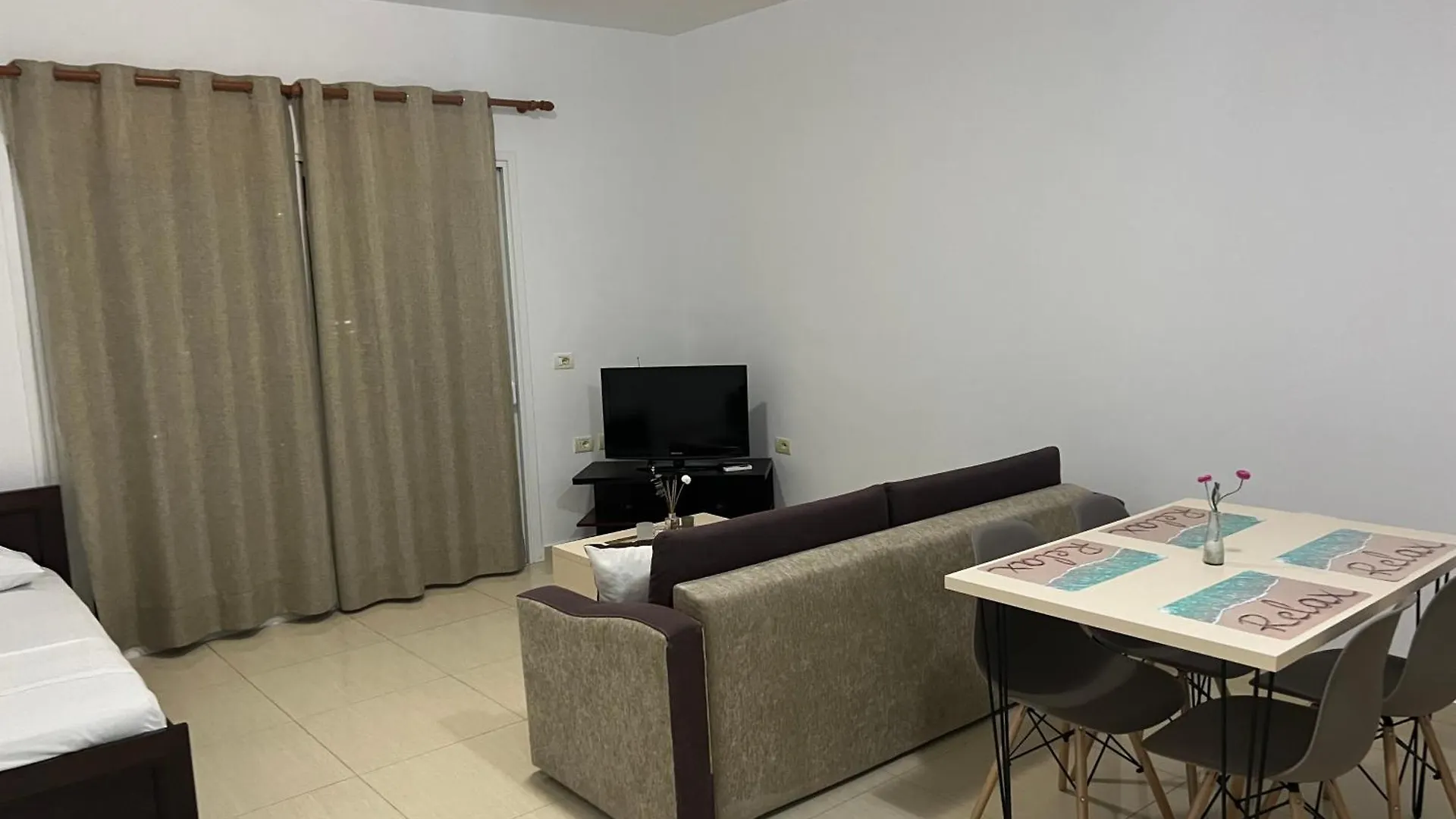Apartments Sadiku With Sea View Sarandë Albanien