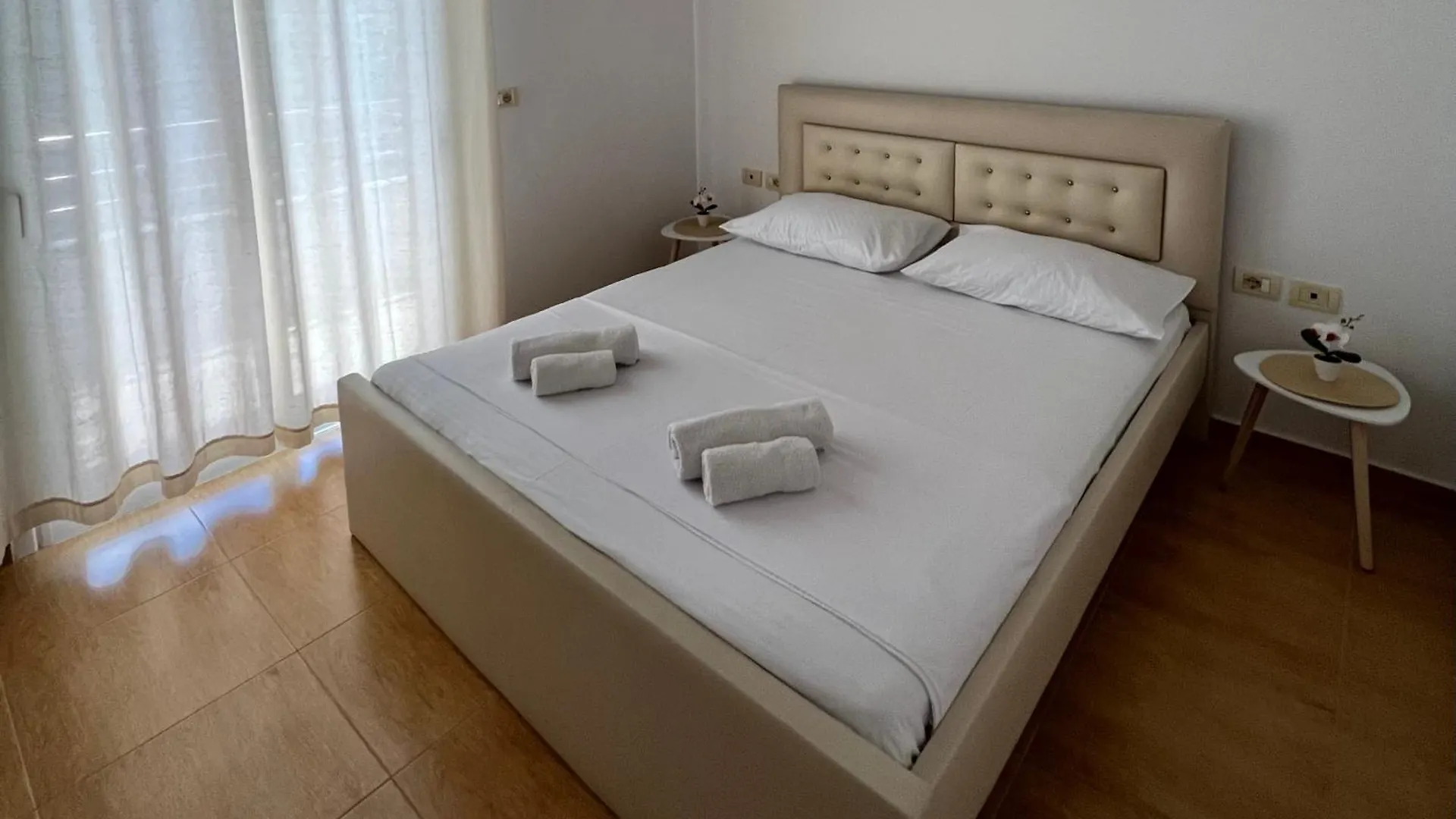 Apartments Sadiku With Sea View Sarandë