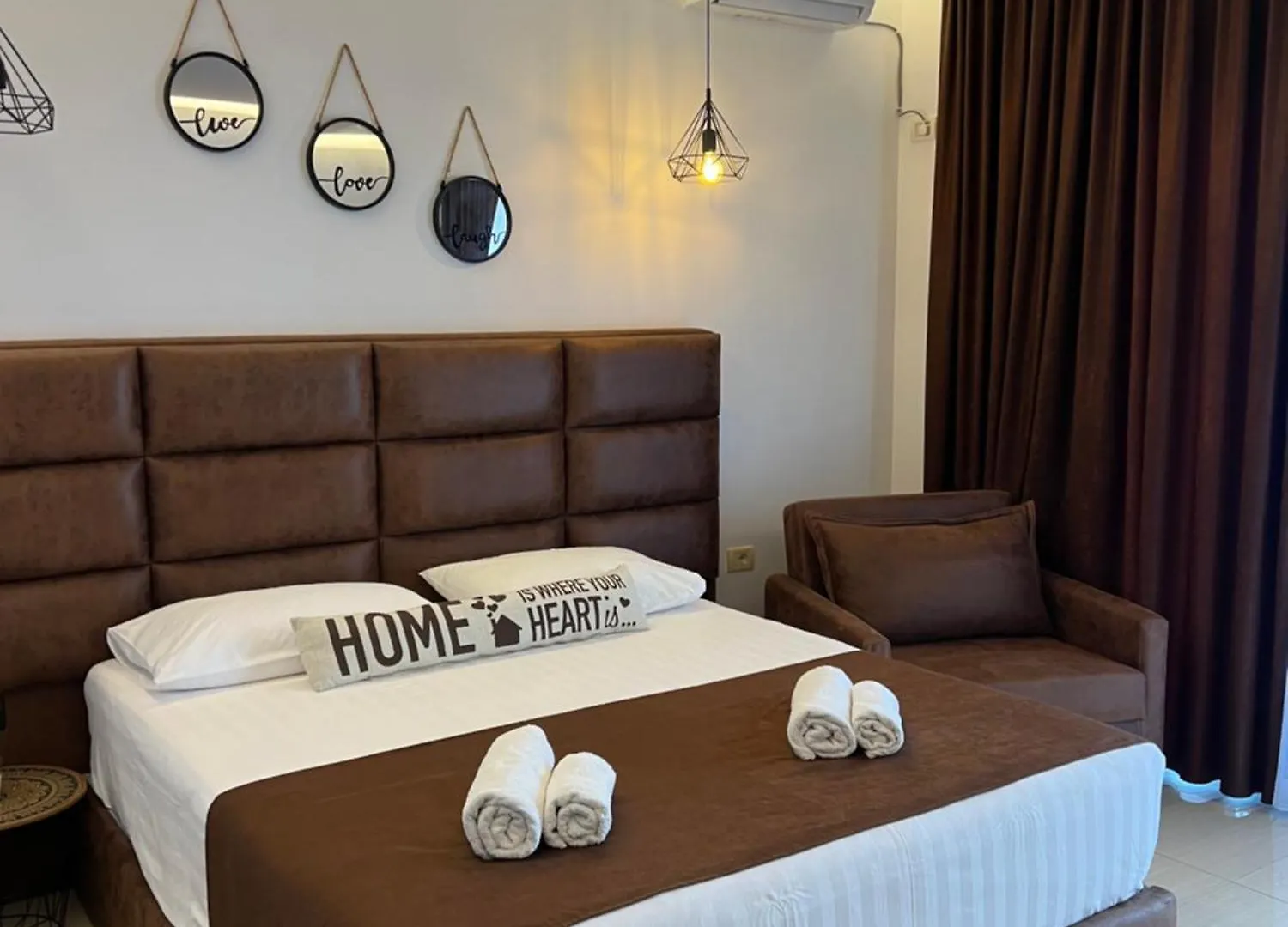 Apartments Sadiku With Sea View Sarandë