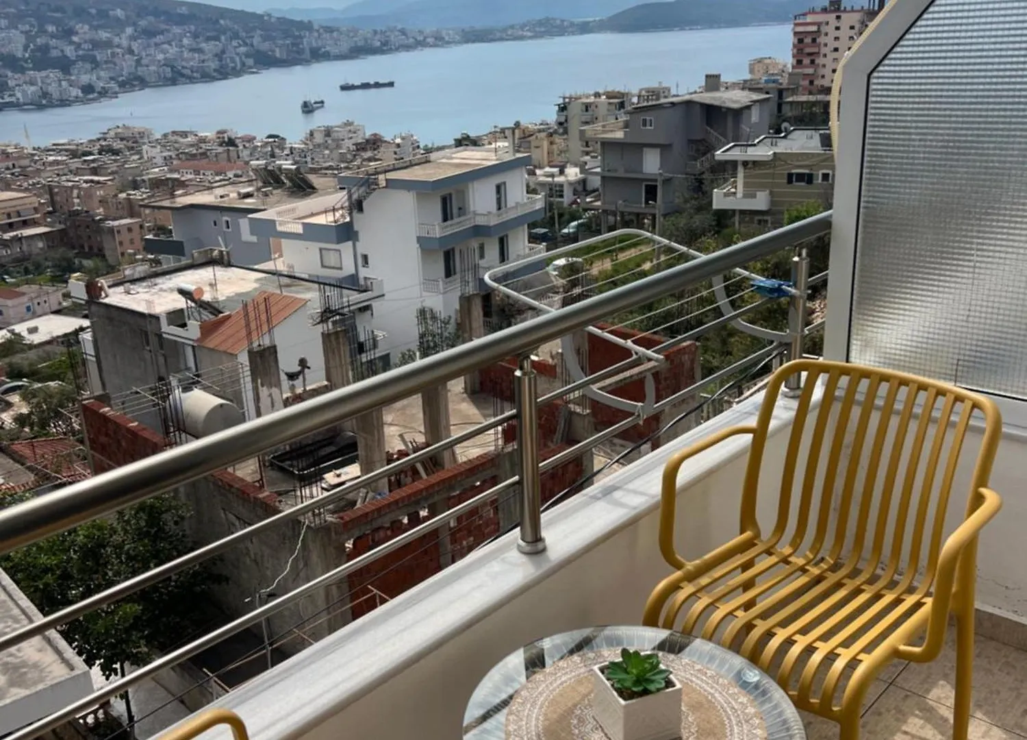 Apartments Sadiku With Sea View Sarandë
